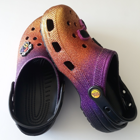 (New) Hocus Pocus Disney Crocs (W7/M5) - Picture 4 of 11